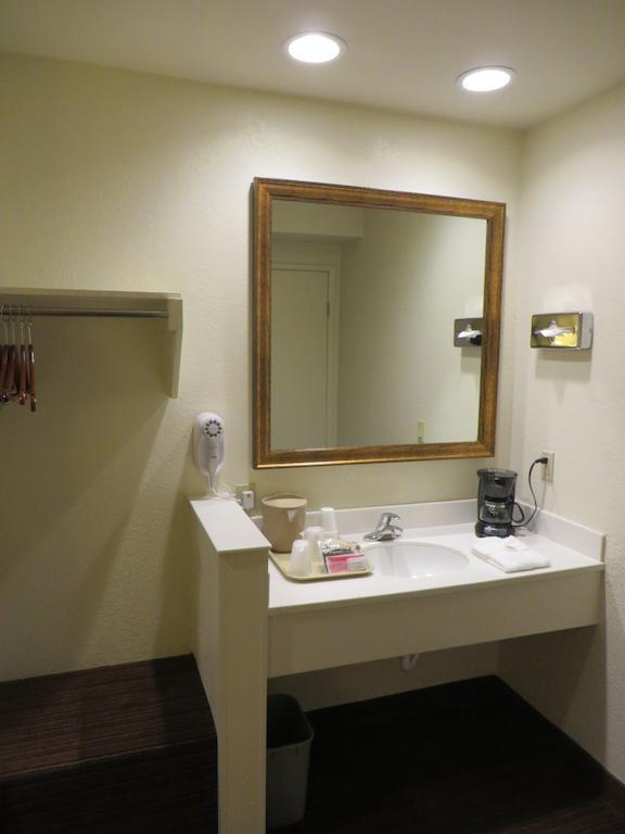 Anaheim Desert Inn & Suites Camera foto
